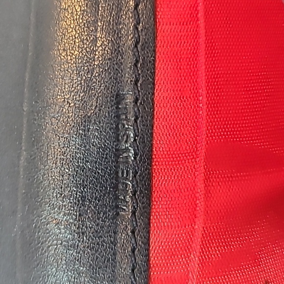 DIOR VINTAGE 90'S FOLIO CD MARK LONG WALLET NAVY LEATHER/RED INTERIOR/GOLD HRDWR - Picture 10 of 17